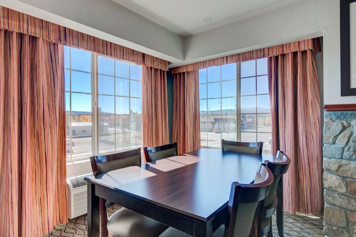 Holiday Inn West Yellowstone by IHG.