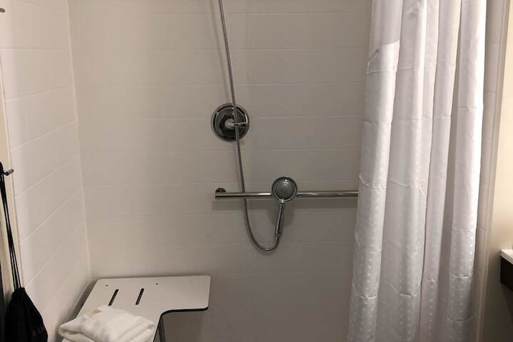 Holiday Inn Hotels and Suites Mount Pleasant by IHG