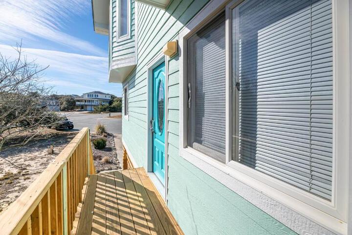 Duck R Way - Poteskeet Ocean View, 260 Yds to Beach, Pool, Hot Tub, Walk to Downtown Duck