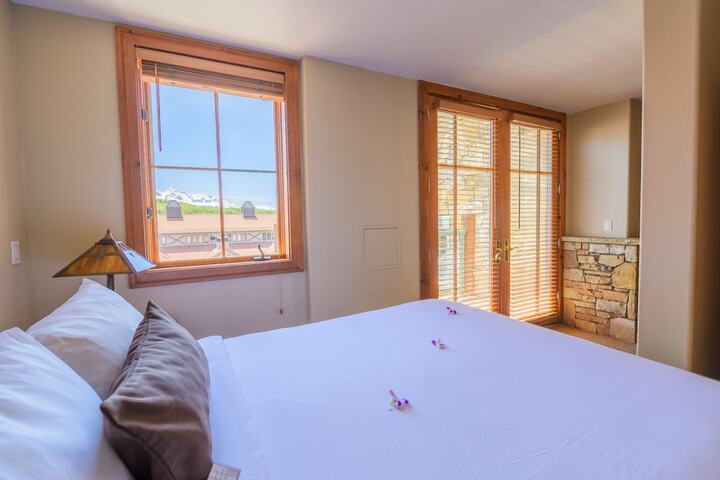 Room 42 of 58