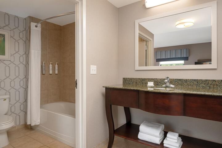 Hampton Inn & Suites Wilkes-Barre / Scranton