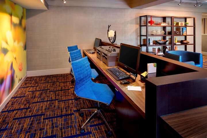 Business Center 21 of 21