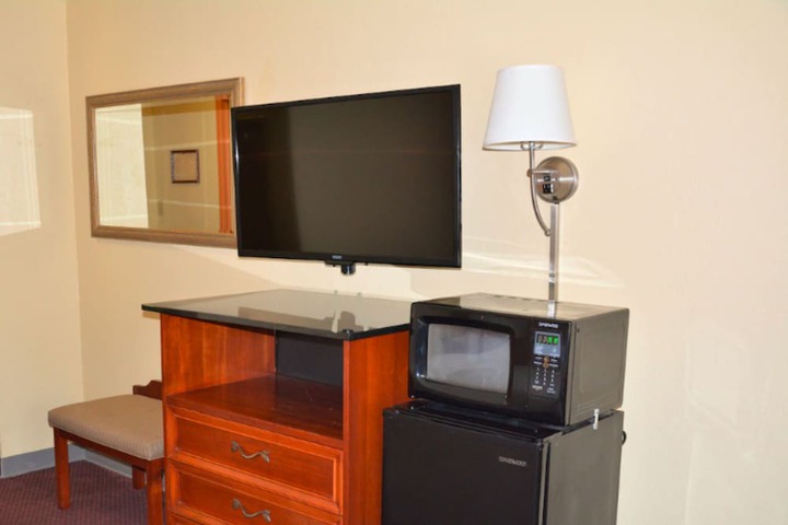 Room 10 of 15