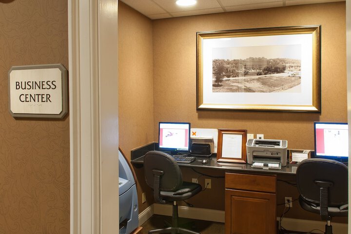 Business Center 110 of 123