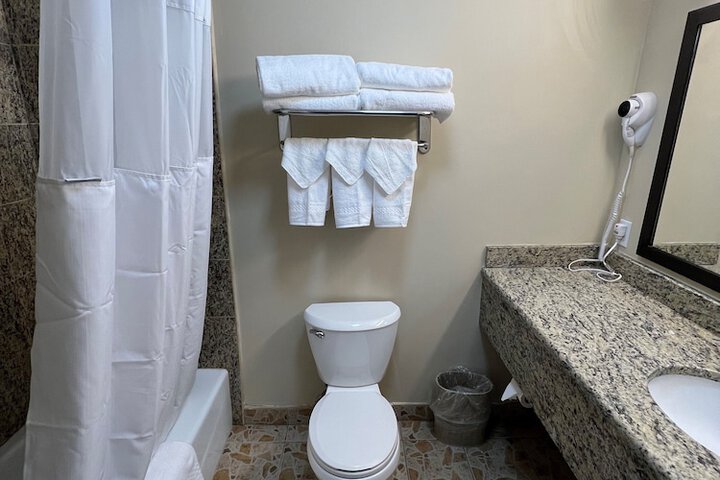 Room 14 of 27