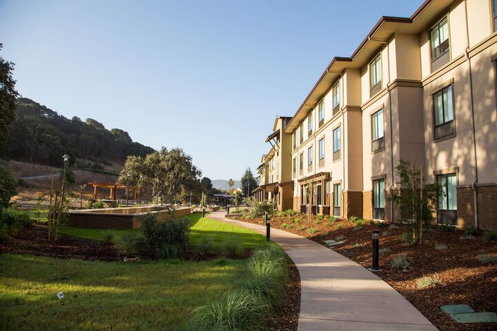 Hotel Exterior 54 of 55