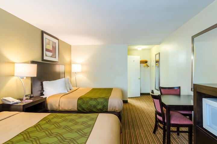 Room 12 of 38
