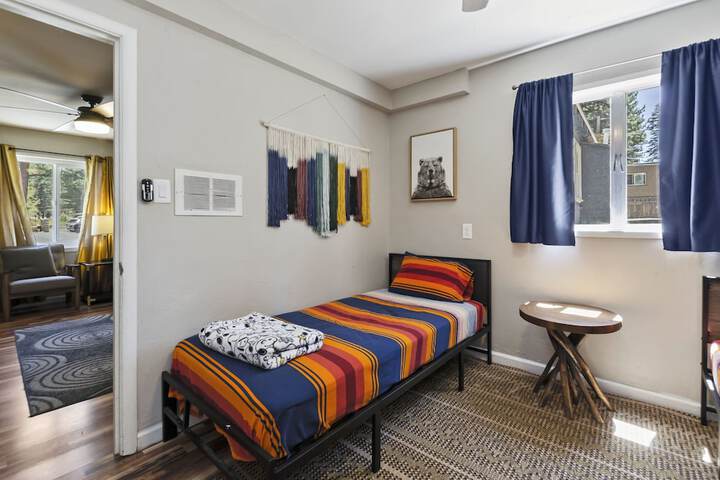 Room 27 of 123