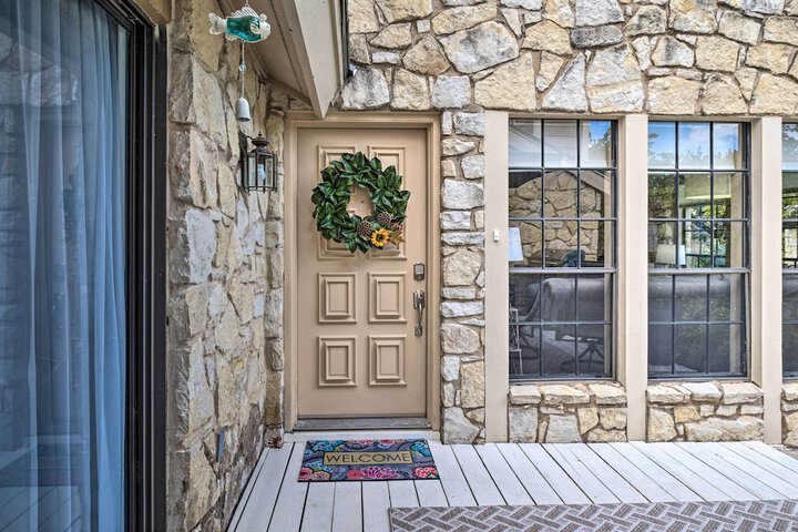 Horseshoe Bay Resort Townhome - Near Lake Lbj!