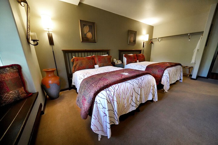 Frisco Inn on Galena Street