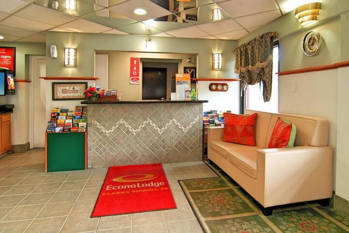 Econo Lodge Clarks Summit - Scranton