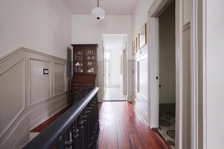 111 Waldburg street Beautifully Renovated Historic 5 bedroom 5 bath
