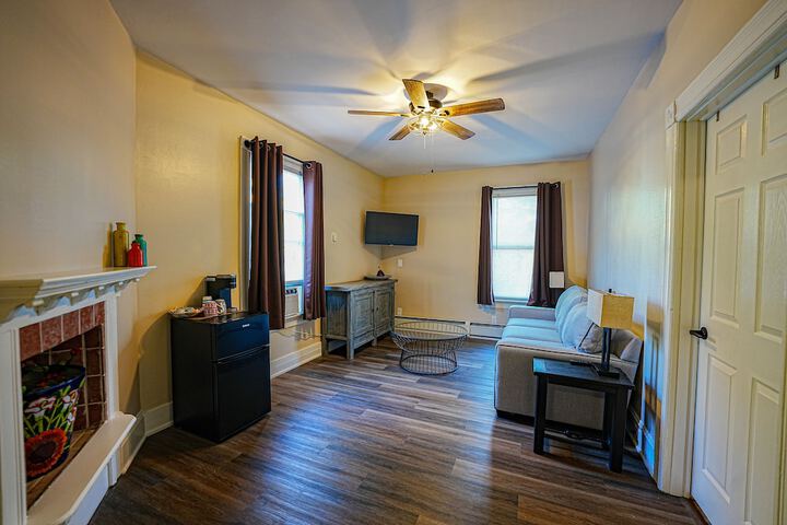 Room 21 of 60