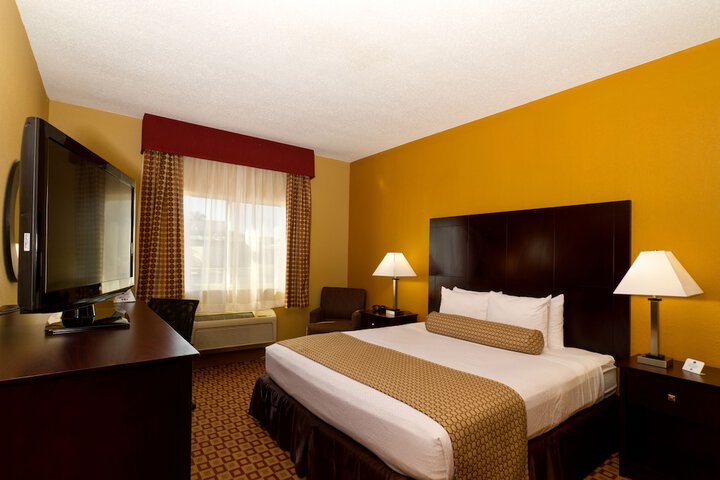Room 17 of 26