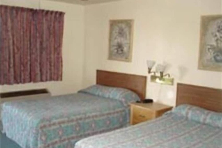 Room 6 of 6