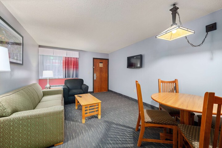 Room 74 of 119
