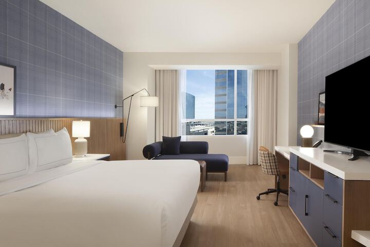 Hilton Dallas / Plano Granite Park