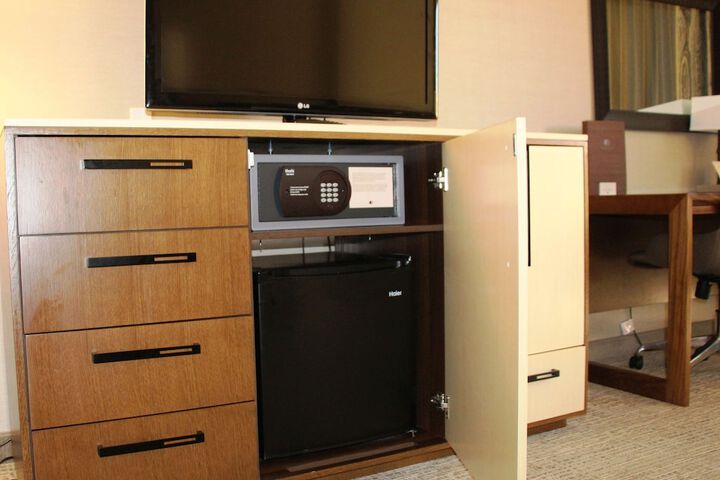 DoubleTree by Hilton Fresno Convention Center