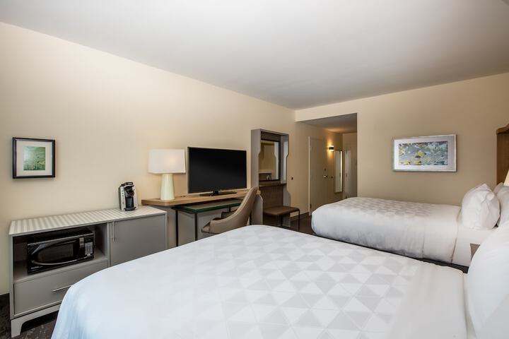 Room 15 of 52