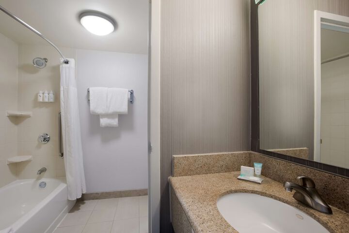 Room 25 of 49