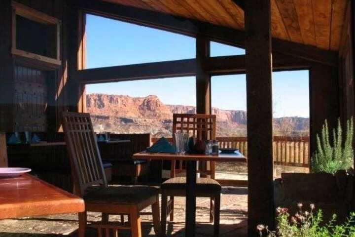 The Rim Rock Inn