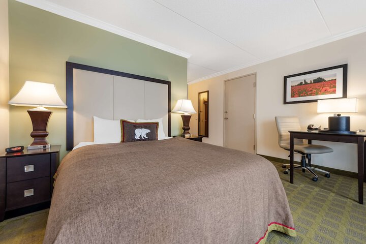Room 9 of 50