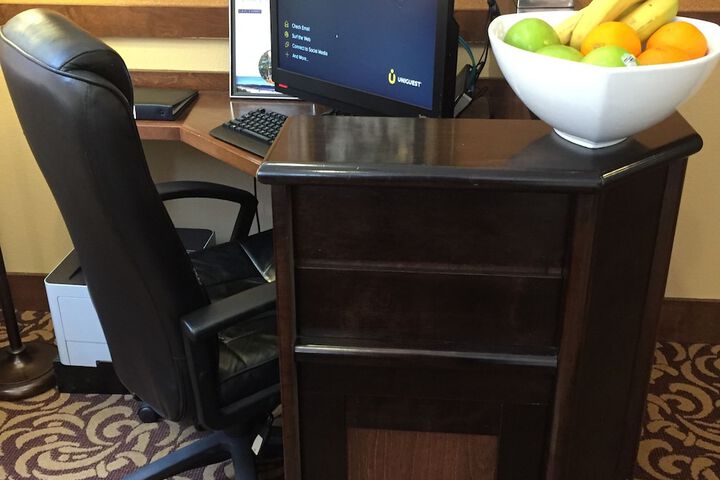 Business Center 66 of 71