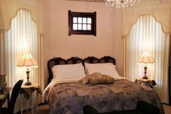 Herrold on Hill Bed and Breakfast