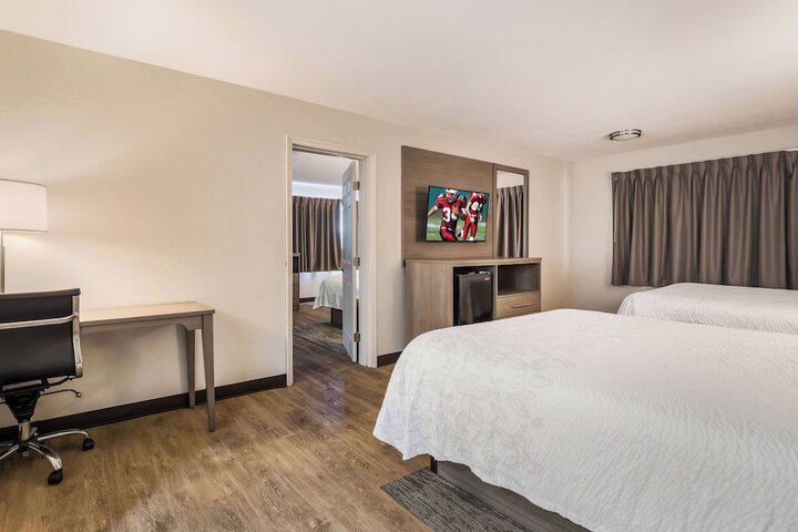 Room 31 of 34