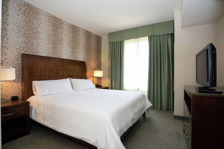 Room 17 of 46