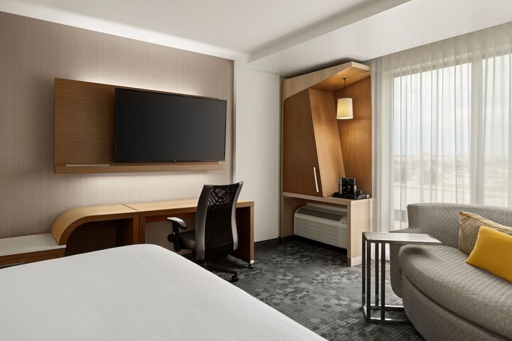 Courtyard by Marriott Omaha East / Council Bluffs IA