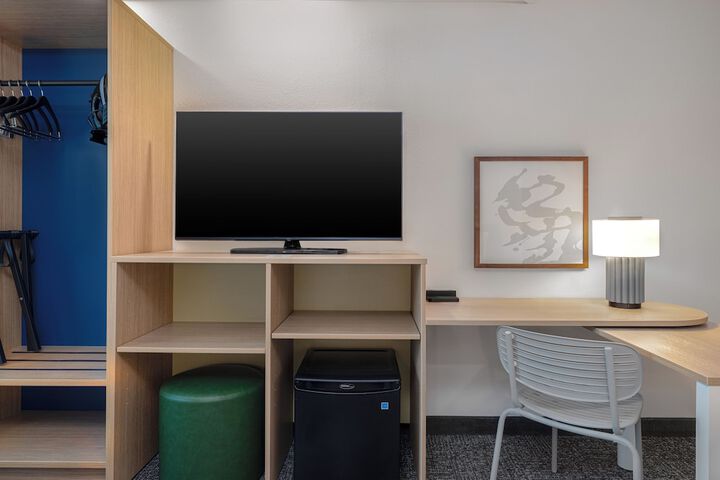 Room 16 of 31