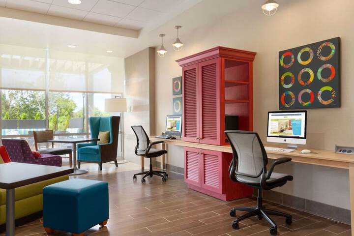 Business Center 59 of 59