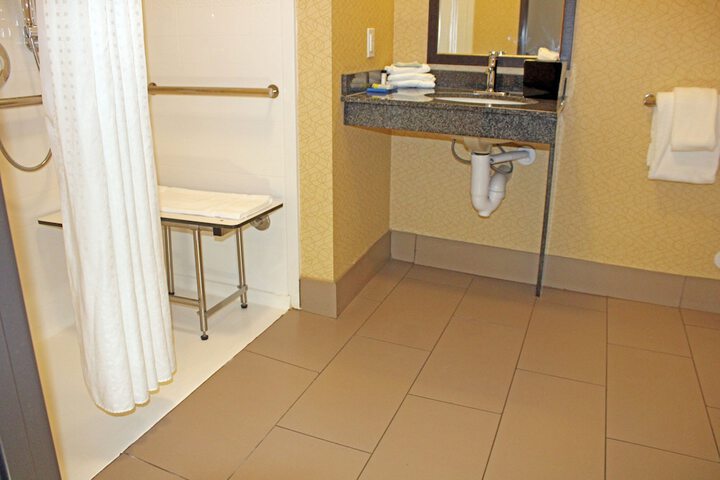 Room 12 of 41