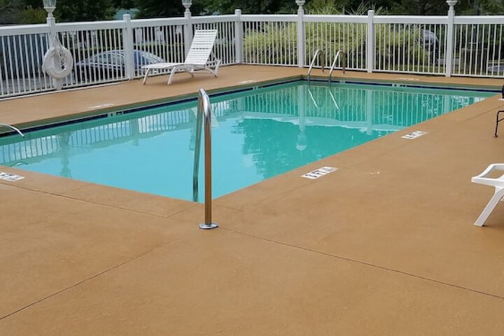 Pool 4 of 67