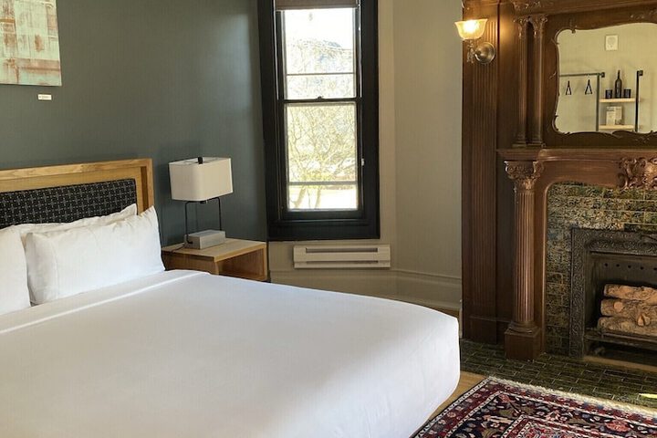 Room 69 of 89