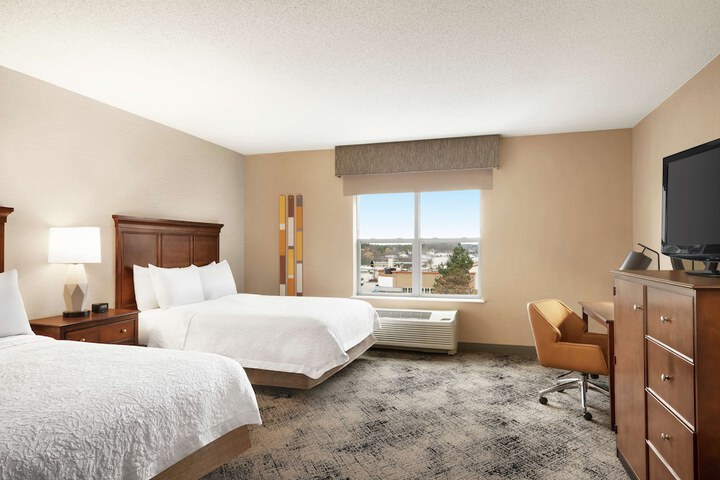 Room 26 of 43