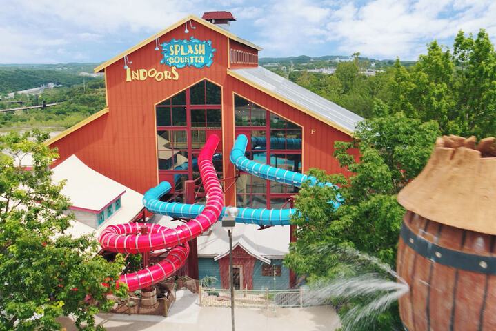 Grand Country Waterpark Resort