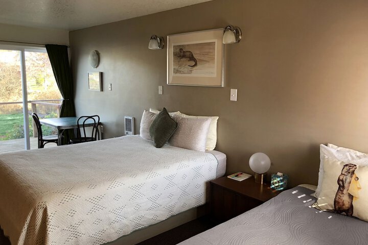 Room 44 of 103