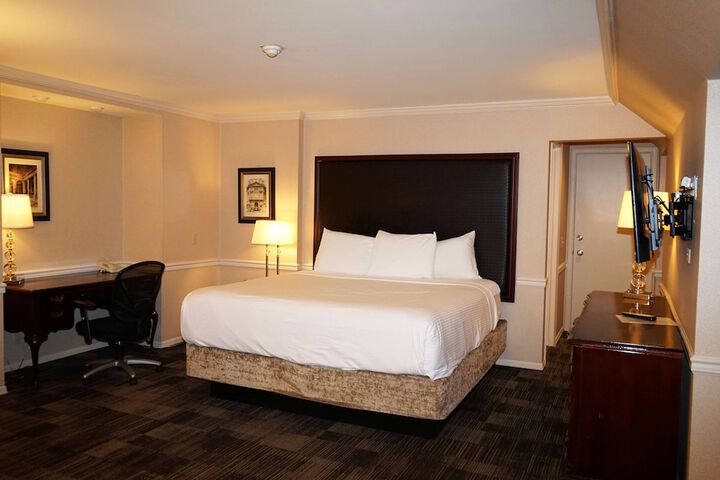 Room 21 of 42