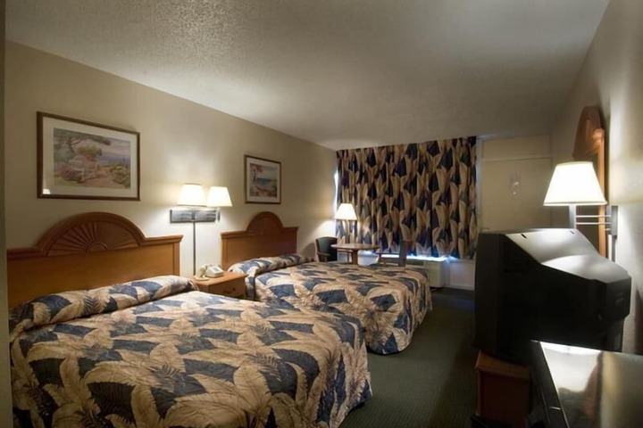 Room 26 of 49