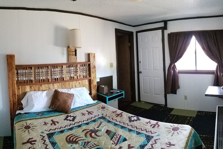 Room 12 of 37