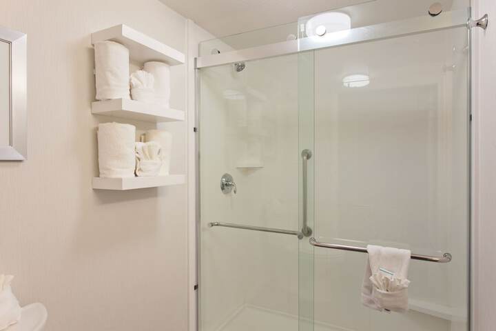 Room 17 of 26