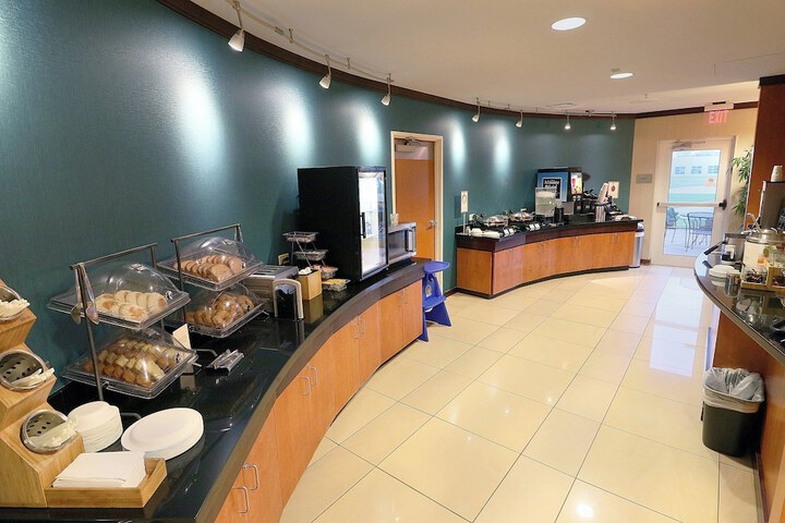 Breakfast/Coffee Service 22 of 26