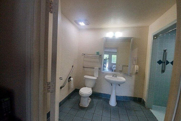 Room 19 of 21