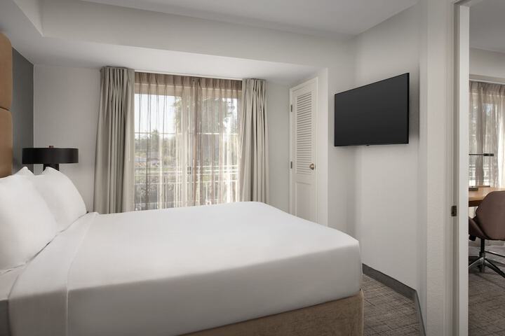 Room 39 of 62