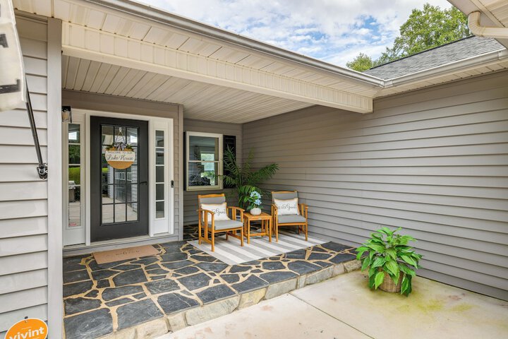 Lakefront Sherrills Ford Haven w / Boat Dock!