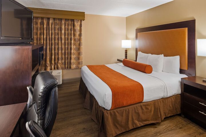 Best Western Crossroads of The Bluffs