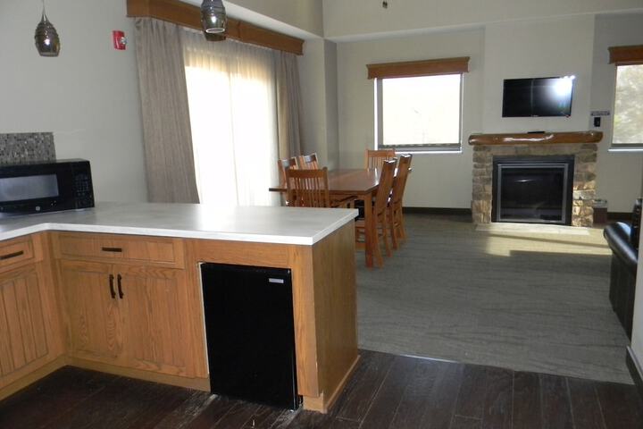 Room 63 of 124