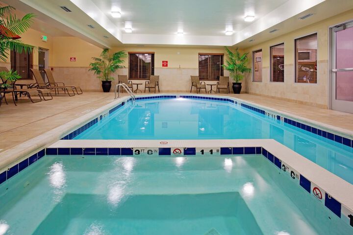 Holiday Inn Express Vernal-Dinosaurland by IHG